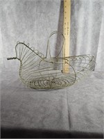 WIRE CHICKEN EGG BASKET