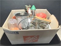 Miscellaneous Kitchenware Box Lot