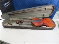 Antique Violin Musical Instrument in case AS IS