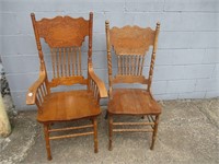 2 Oak Diinng Chairs