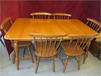 MAPLE DINING TABLE 6 CHAIRS 1 LEAF