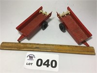 2 ERTL MANURE SPREADERS