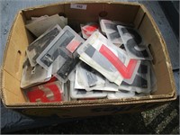 BOX OF PLASTIC NUMBERS/LETTERS