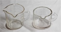 2 pcs Vintage Glass Measuring Cups