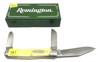 Remington 3-blade folding knife with box