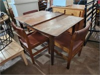 Dining room table with 3 chairs