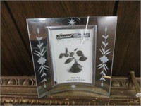 ETCHED MIRRORED PHOTO FRAME - HOLDS 3.5" X 5"