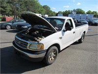 03 Ford F150  Pickup WH 8 cyl  Started with Jump