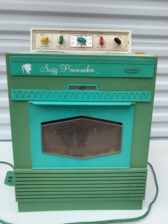 Suzy Homemaker Children's Oven By Topper