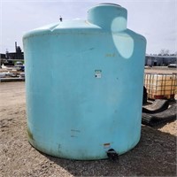 2000 gallon Plastic Fertilizer Tank