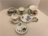 Floral Cups, Saucers, and Steeper