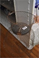 Wire Fish Basket w/ lid