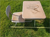 Metal and fiberglass school desk