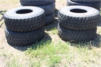 (4) 35x12.5 tires
