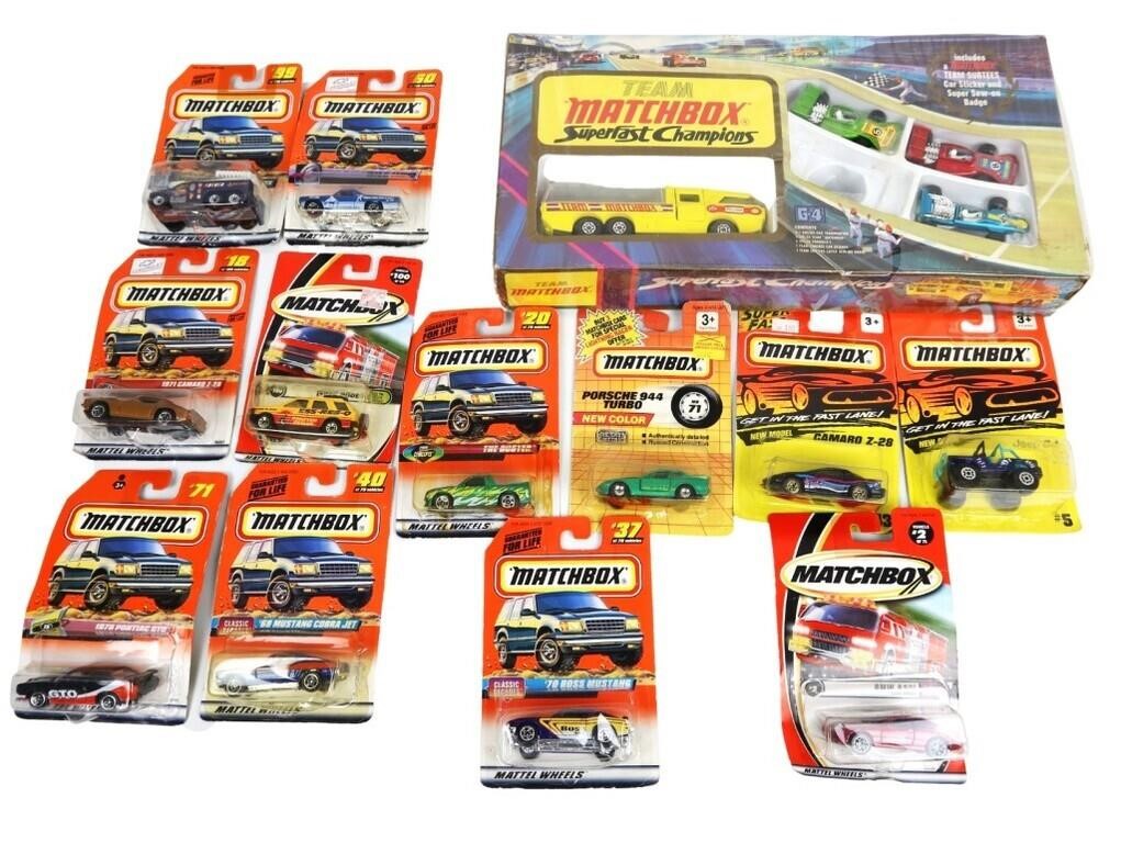 LARGE LOT OF MATCHBOX CARS