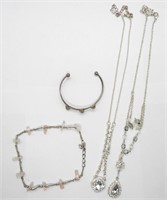 Fashion Jewelry - 4 Pieces