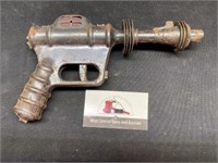 Vintage metal lasering gun