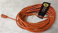 EXTENSION CORD