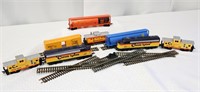 8 Bachman HO Gauge Train Cars/Engines w/Track
