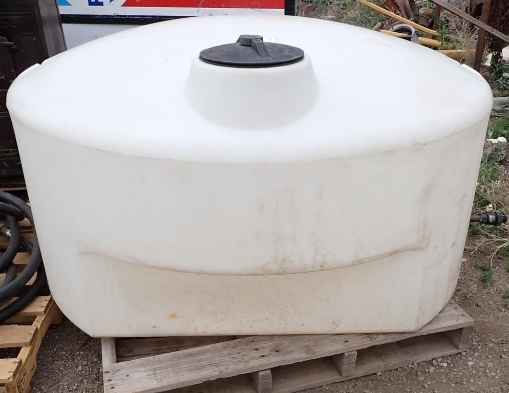 350 GALLON POLY WATER TANK