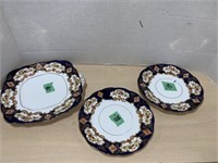 3 Royal Albert Plates