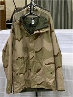Lot of 6 Contemp. Military Clothing