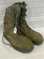 Belleville Size 11W Boots
