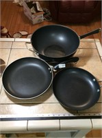 2 skillets and wok skillet