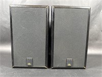 JBL 500 Bookshelf Speakers