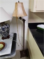 Floor lamp. 61in