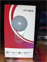 Six pack of LED lightbulbs soft white