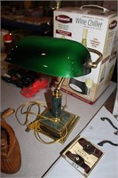 BANKERS LAMP - GREEN GLASS