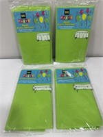 4ct LT Green Plastic Tablecloths Round & Rectangle