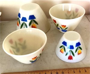 4 nesting Fire-King tulip bowls