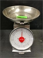 Taylor 5 Kg x 50 g Dial Scale