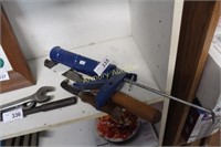 KNIVES - CAULK GUN