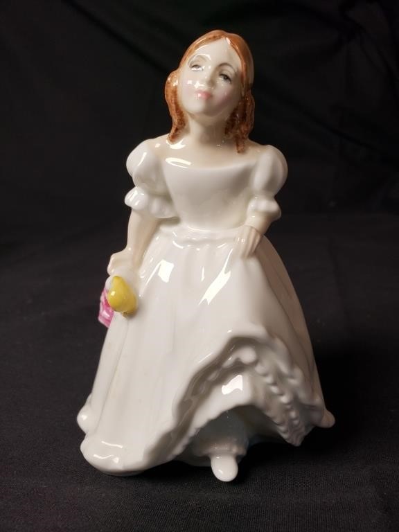 ROYAL DOULTON- LYNSEY HN 3043