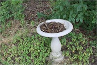 Plastic bird bath YARD