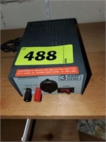 RADIO SHACK 3 AMP VDC