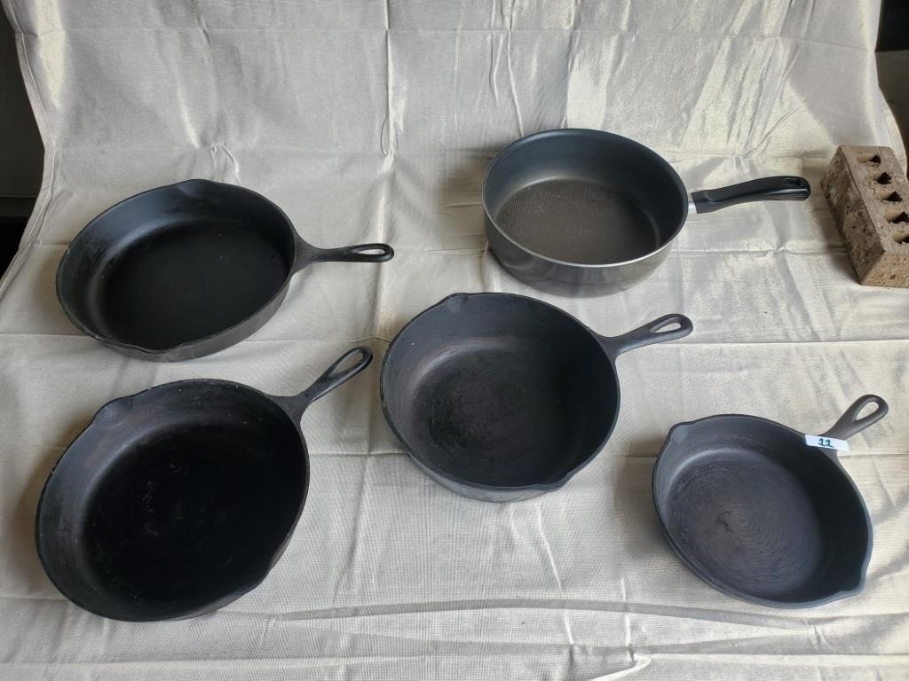 Cast Iron Pans- Kitchenware