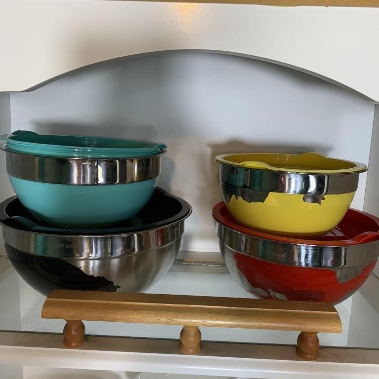 4- Elite Gourmet Colored Stainless Steel Mixing