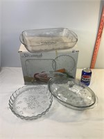Essentials the Savannah Collection 3 pc Bakeware