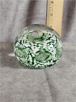 ART GLASS PAPERWEIGHT