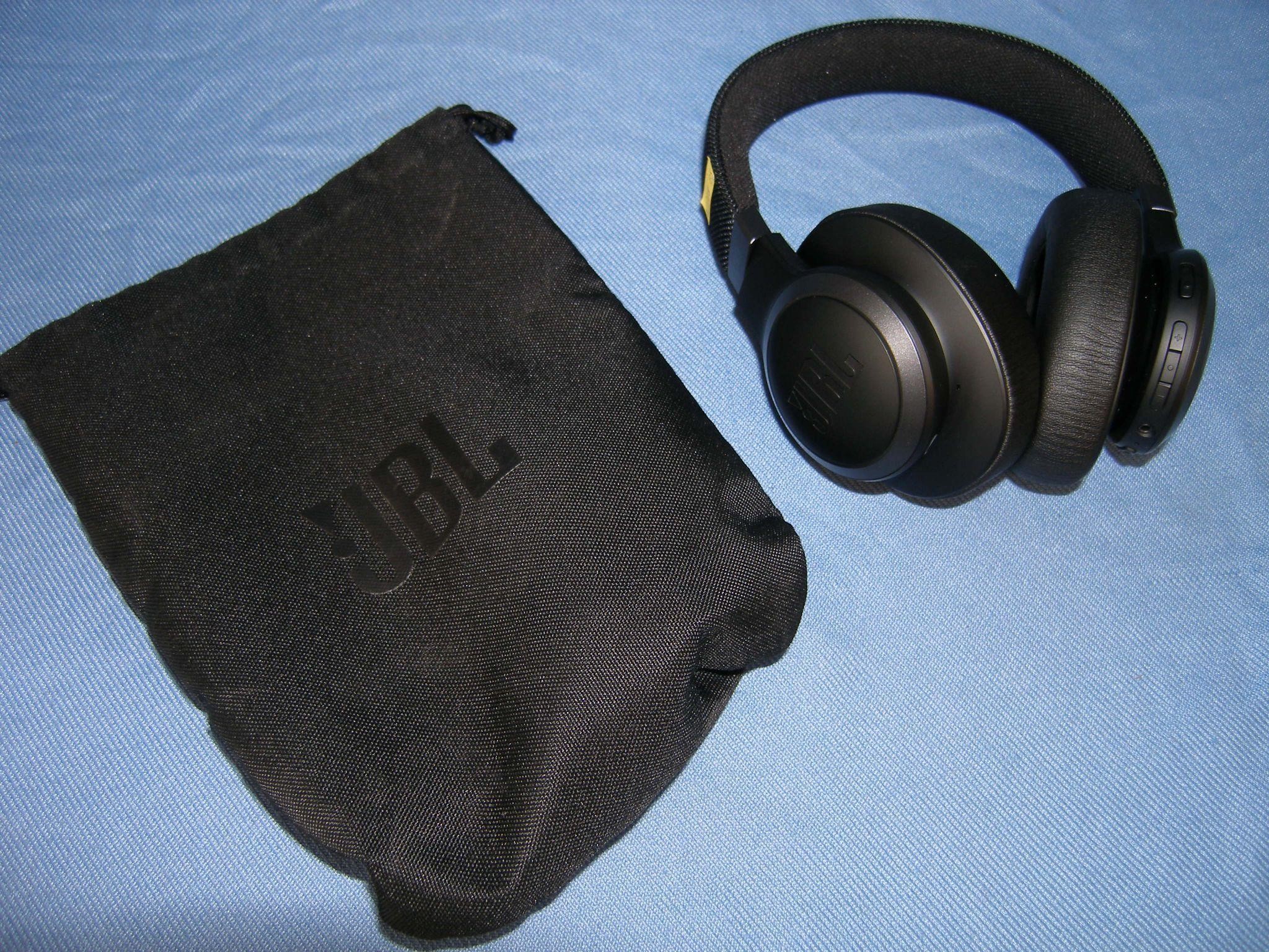 JBL LIVE 660NC Headphones, Black, with soft bag