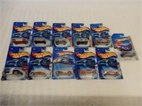 LOT OF 11 HOT WHEEL CARS / PACKAGING