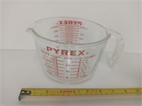 Pyrex 1 Qt. Spouted Measuring Cup