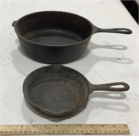 2 Wagner Ware cast iron pans