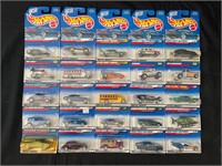 25 - Hot Wheels cars