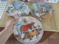 3 Collectible cat plates