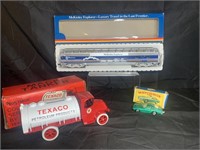 1 Vintage McKinley Train & 2 Cars w/ Original Box